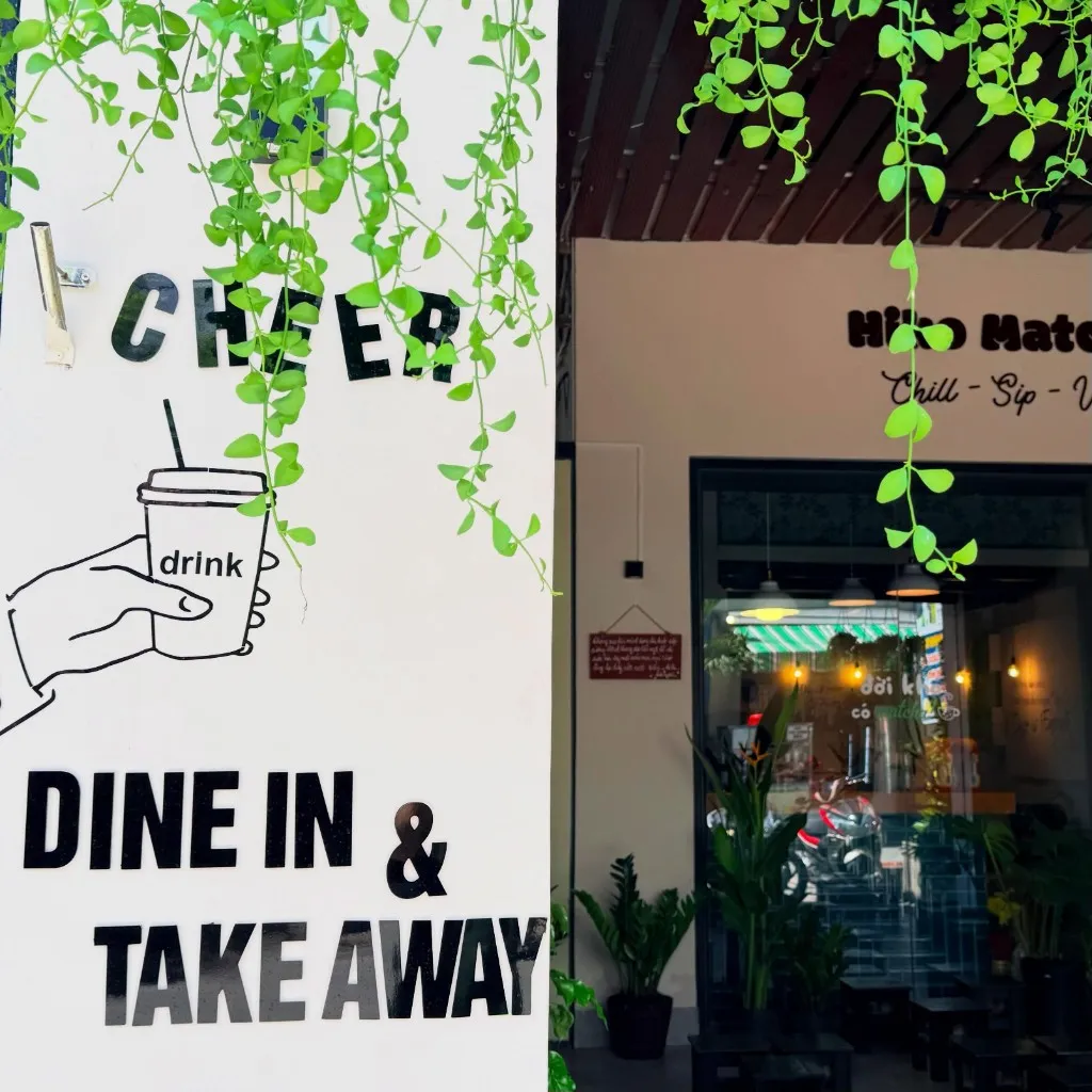 Cổng vào Hiko Matcha — Dine in & Take away